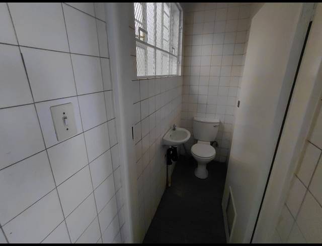 429M² OFFICE TO LET IN HALFWAY GARDENS